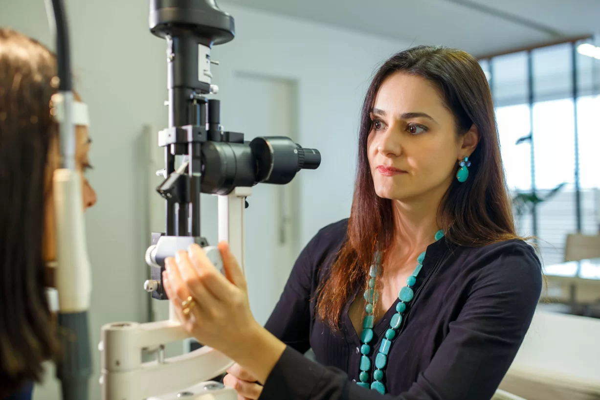 Dra. Laura Alves Valle, oftalmologista